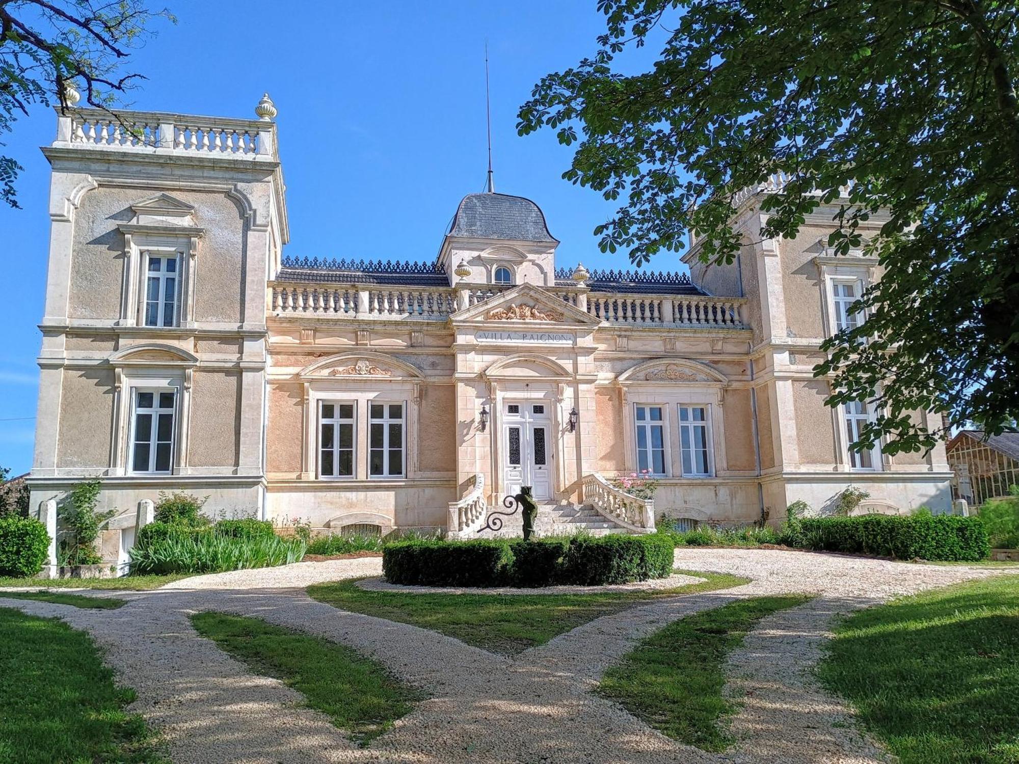 Villa Paignon Montbron Exterior photo